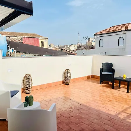 Happy Moment 卡塔尼亚