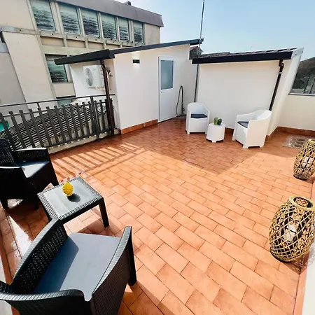 Happy Moment 住宿加早餐酒店 卡塔尼亚